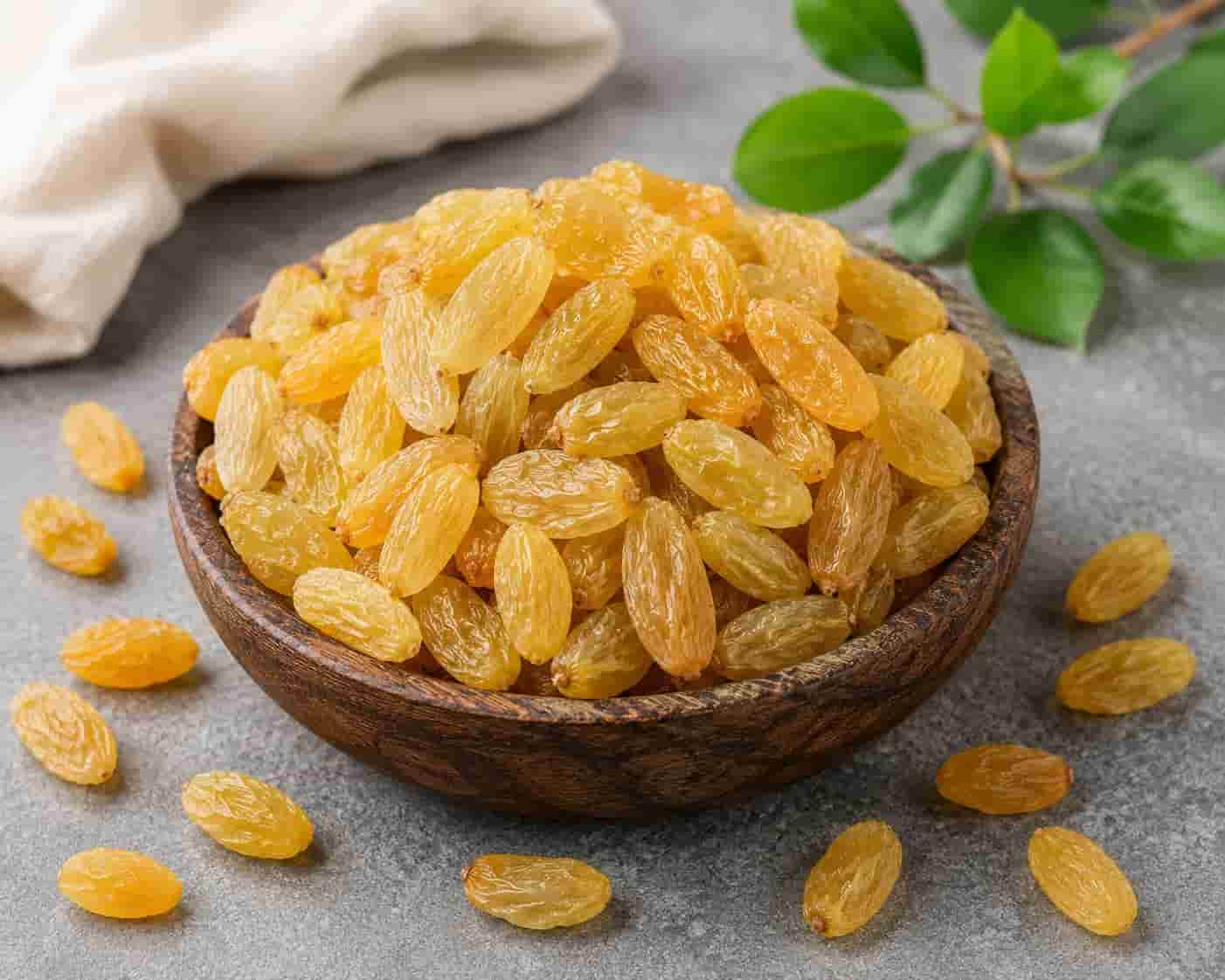 مویز انگور سفید با شیرینی طبیعی و دلچسب